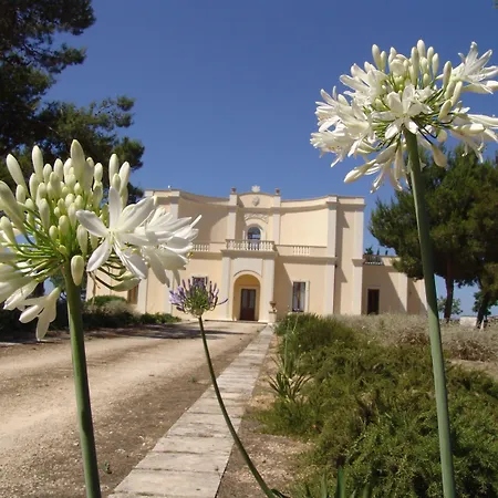 Bed & Breakfast Tenuta Nucci 4*