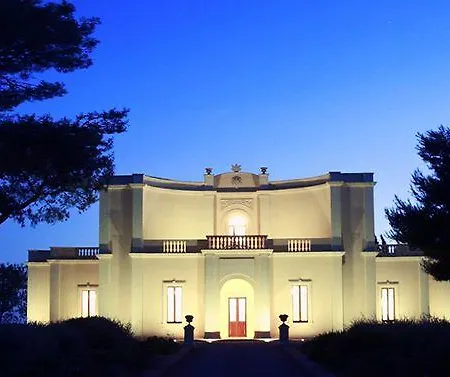 Bed & Breakfast Tenuta Nucci 4*